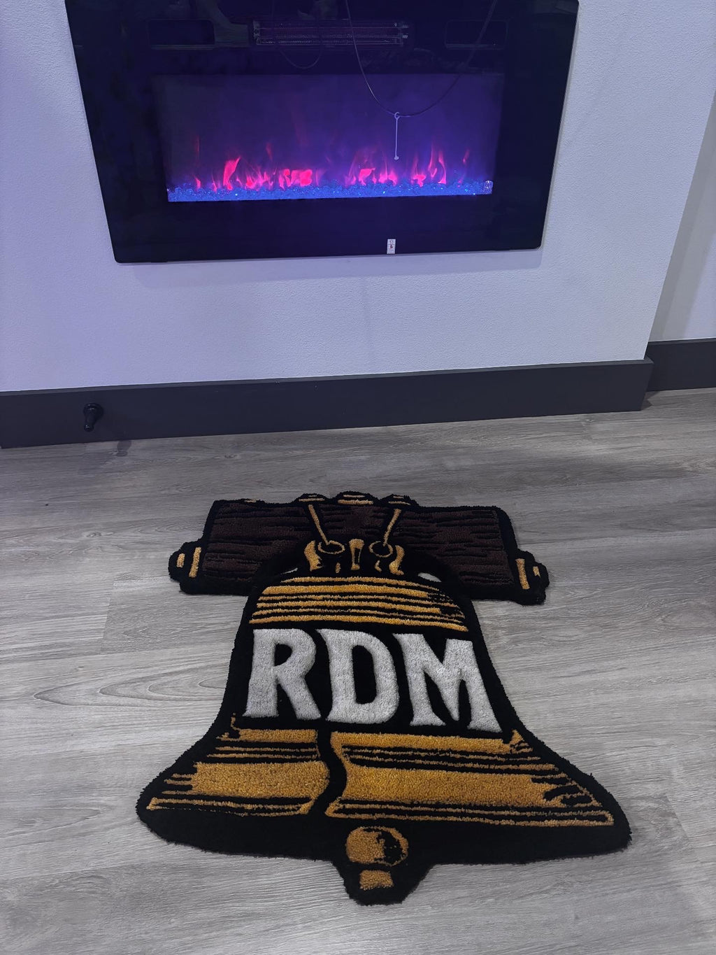 “RDM LOGO”