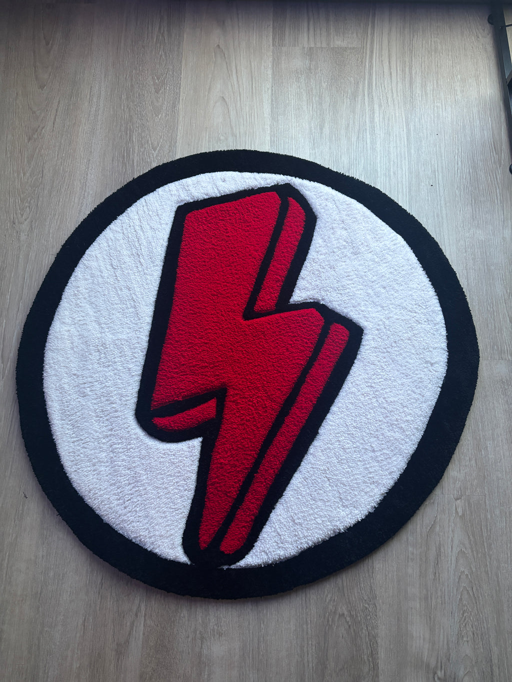 “BOLT LOGO”